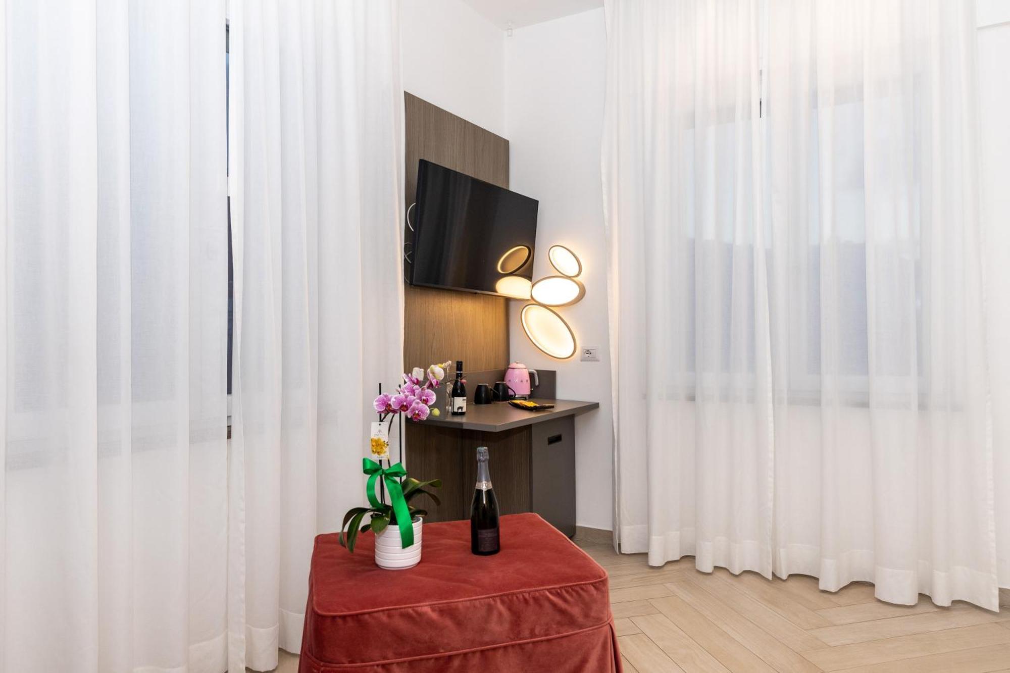 Patriziella 4 Rooms Sorrent Exterior foto