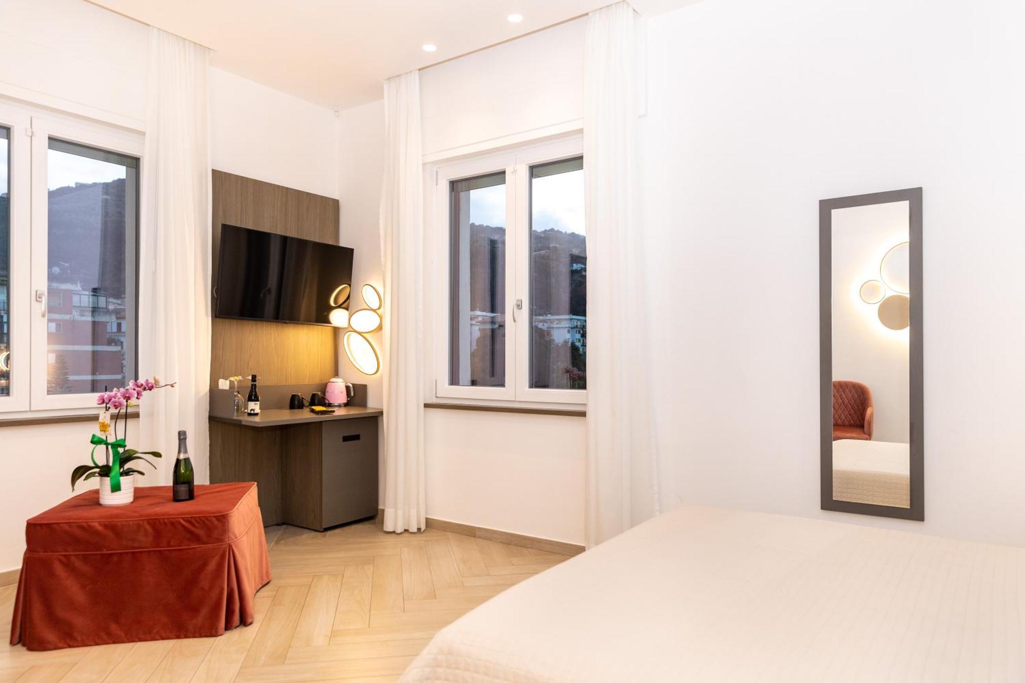 Patriziella 4 Rooms Sorrent Exterior foto